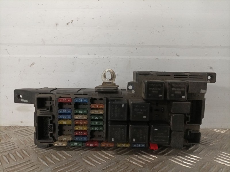 Recambio de caja reles / fusibles para volvo s80 berlina 2.5 d referencia OEM IAM 518323118 9452993 