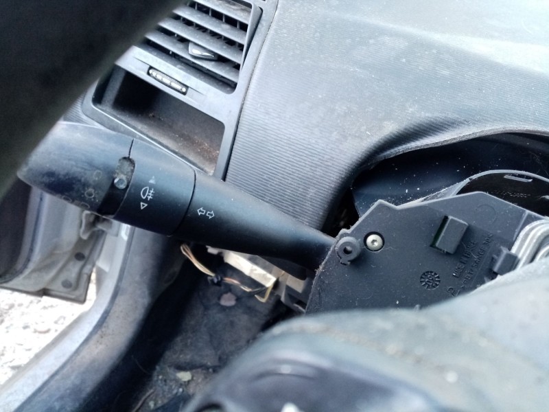 Recambio de com2000 para citroen c4 berlina referencia OEM IAM   