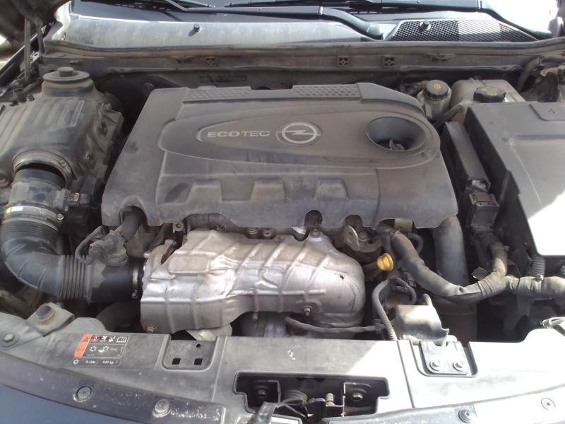 opel insignia berlina del año 2008