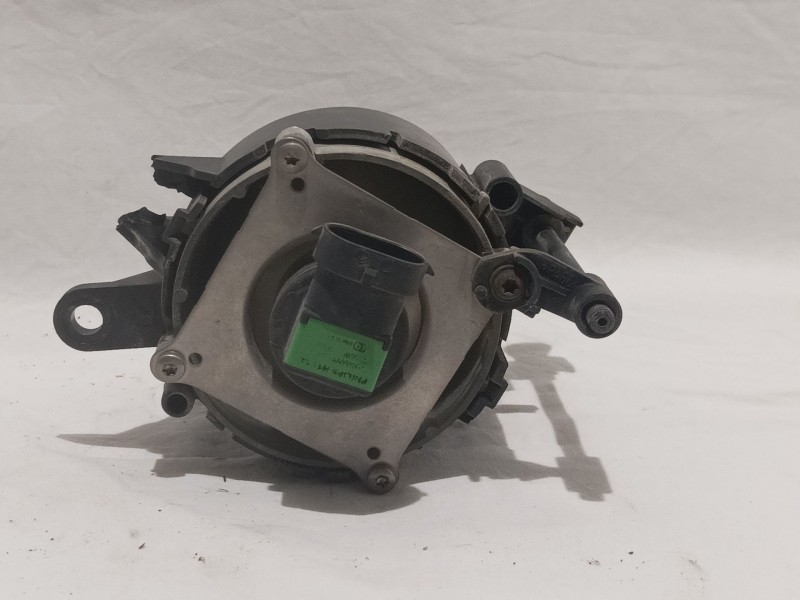 Recambio de faro antiniebla derecho para audi a4 berlina (8e) referencia OEM IAM 0305063004 8E0941700B 