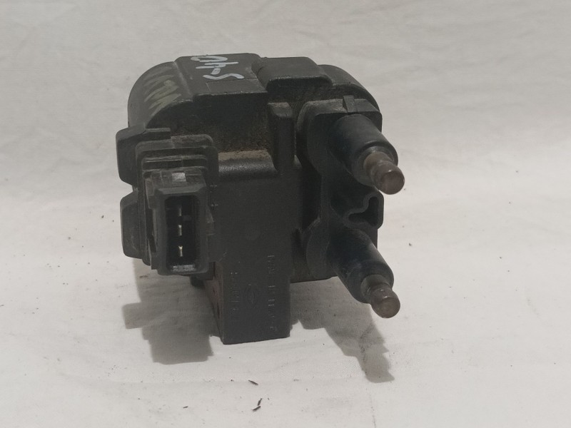 Recambio de bobina encendido para volvo s40 berlina 1.8i referencia OEM IAM 2526051A 7700850999 
