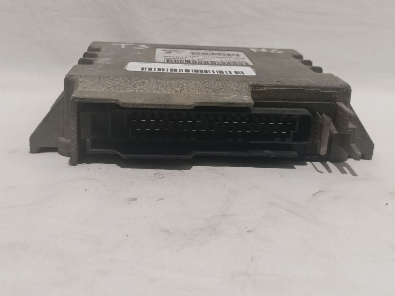 Recambio de centralita motor uce para renault twingo (co6) referencia OEM IAM IAW6R.20 7700860324 