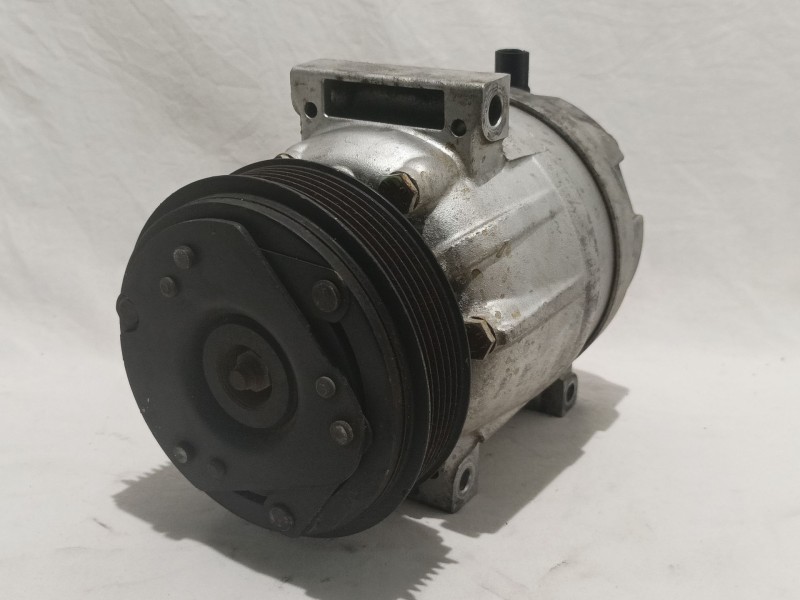 Recambio de compresor aire acondicionado para renault laguna ii (bg0) privilege referencia OEM IAM 8200021822  