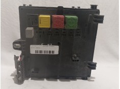Recambio de caja reles / fusibles para opel vectra c berlina gts referencia OEM IAM 13112914 519049027  2