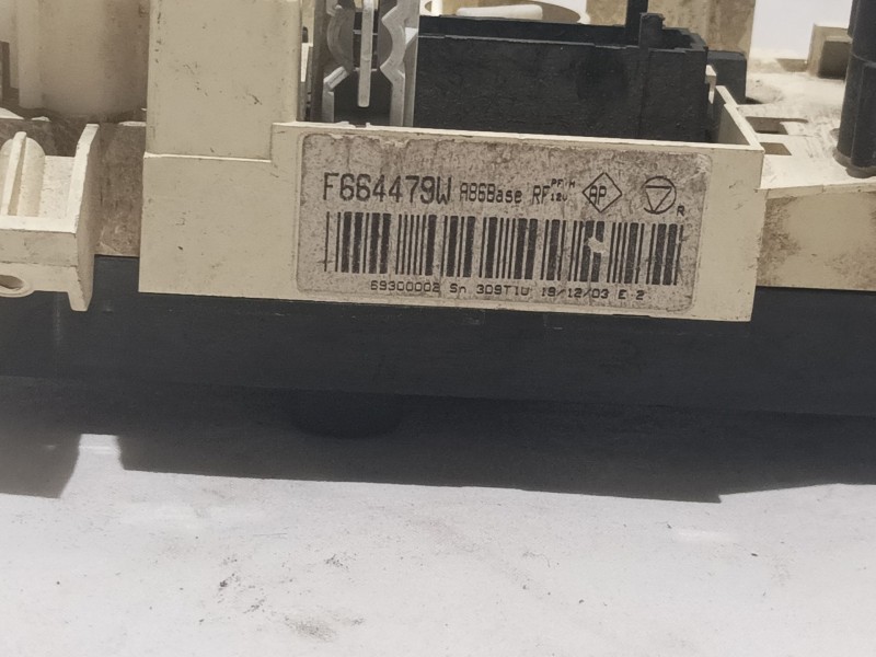 Recambio de mando climatizador para citroen c3 referencia OEM IAM F664479W  