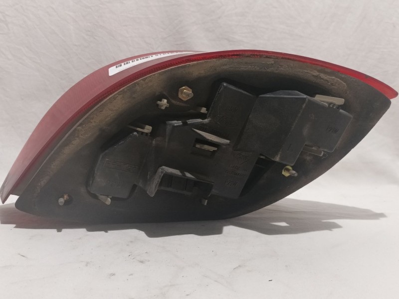 Recambio de piloto trasero izquierdo para ford ka (ccq) referencia OEM IAM 97KG13N004BA  