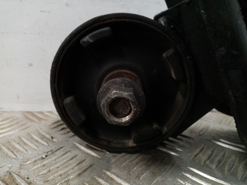 Recambio de soporte para nissan cabstar e bd30 referencia OEM IAM   