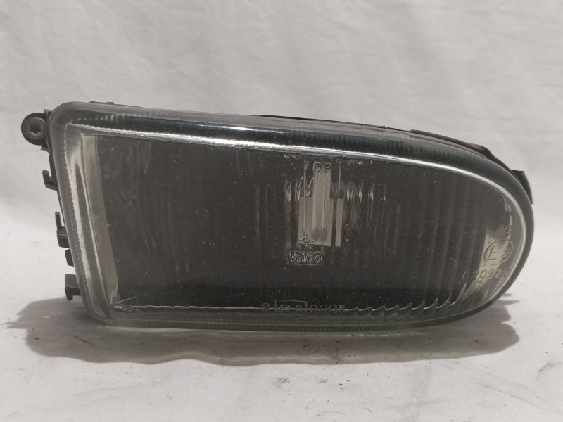 Recambio de faro antiniebla izquierdo para renault megane i classic (la0) 1.6 referencia OEM IAM 7701040680  