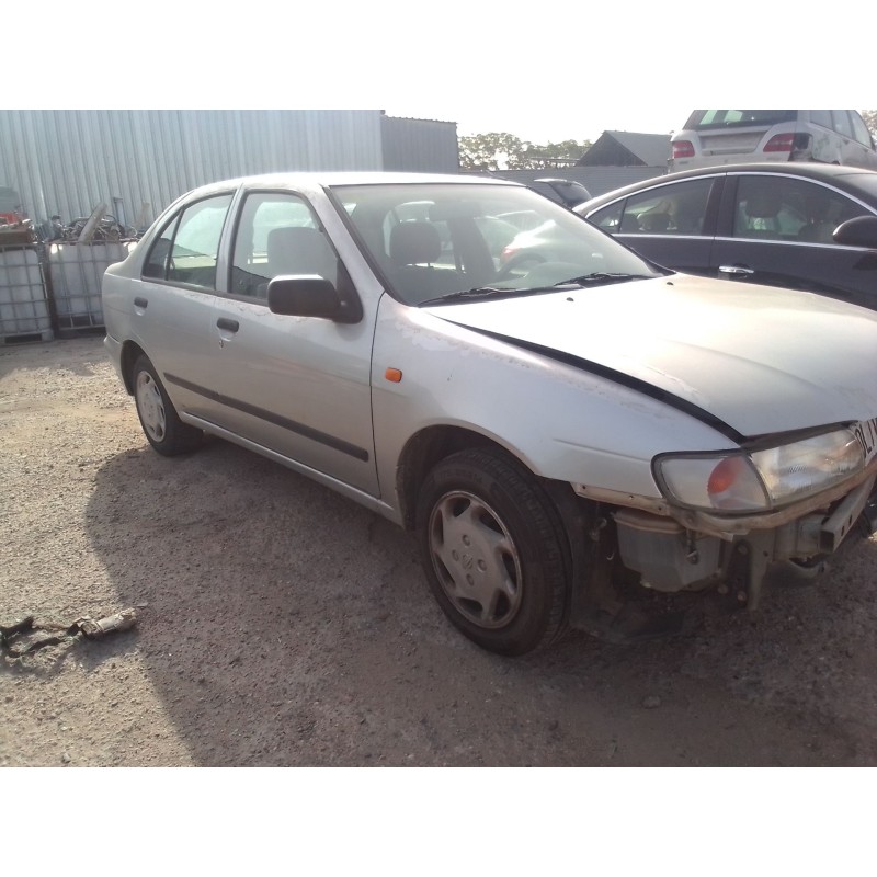 nissan almera (n15) del año 1995