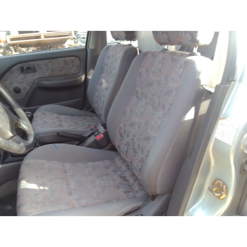 nissan almera (n15) del año 1995