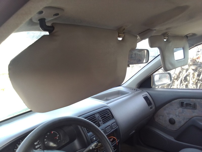 nissan almera (n15) del año 1995