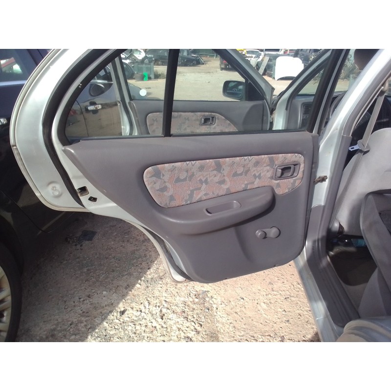 nissan almera (n15) del año 1995