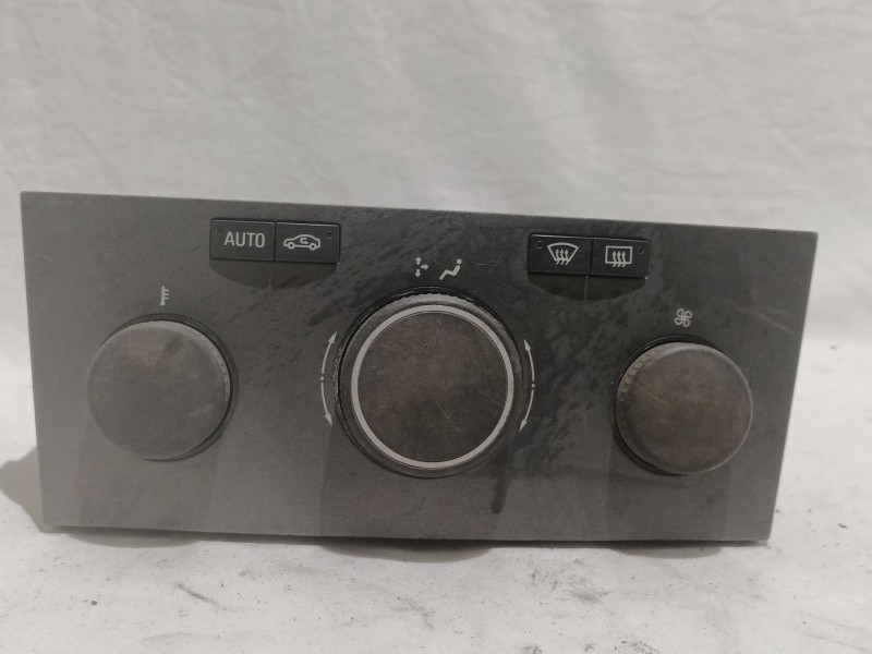 Recambio de mando climatizador para opel astra h berlina enjoy referencia OEM IAM 13122963  