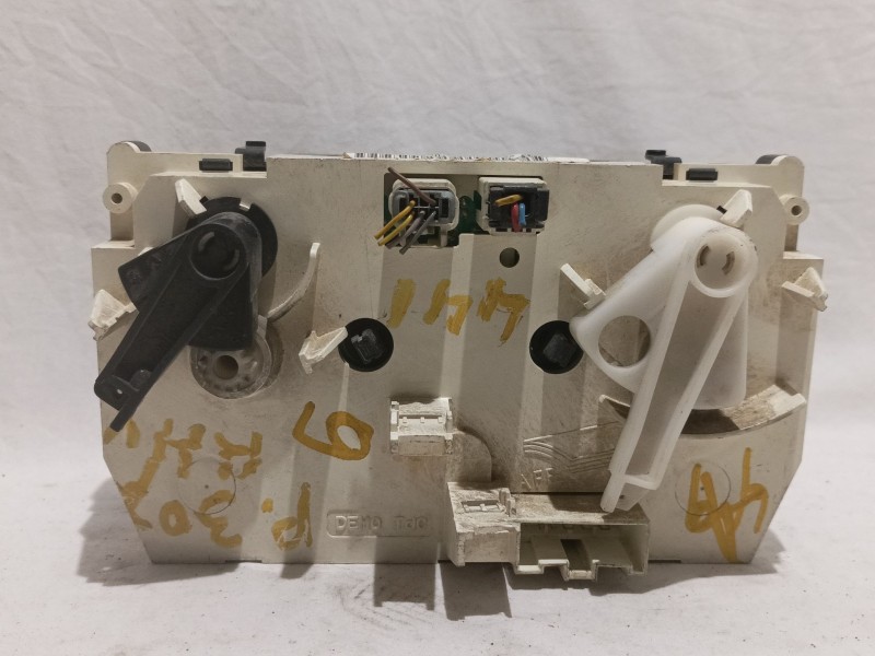 Recambio de mando calefaccion / aire acondicionado para peugeot 206 berlina x-line referencia OEM IAM 599540000  