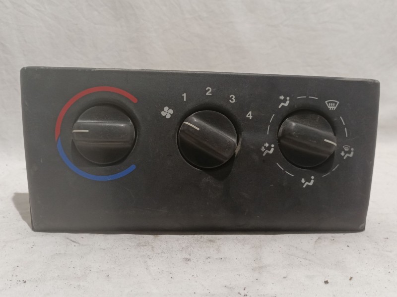 Recambio de mando calefaccion / aire acondicionado para opel vectra b berlina elegance referencia OEM IAM 24410176 90463845  Recambio de mando calefaccion / aire acondicionado para opel vectra b berlina elegance referencia OEM IAM 24410176 90463845