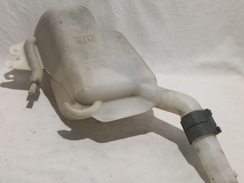 Recambio de deposito expansion para chrysler voyager (rg) 2.4 cat referencia OEM IAM 04677443AA  