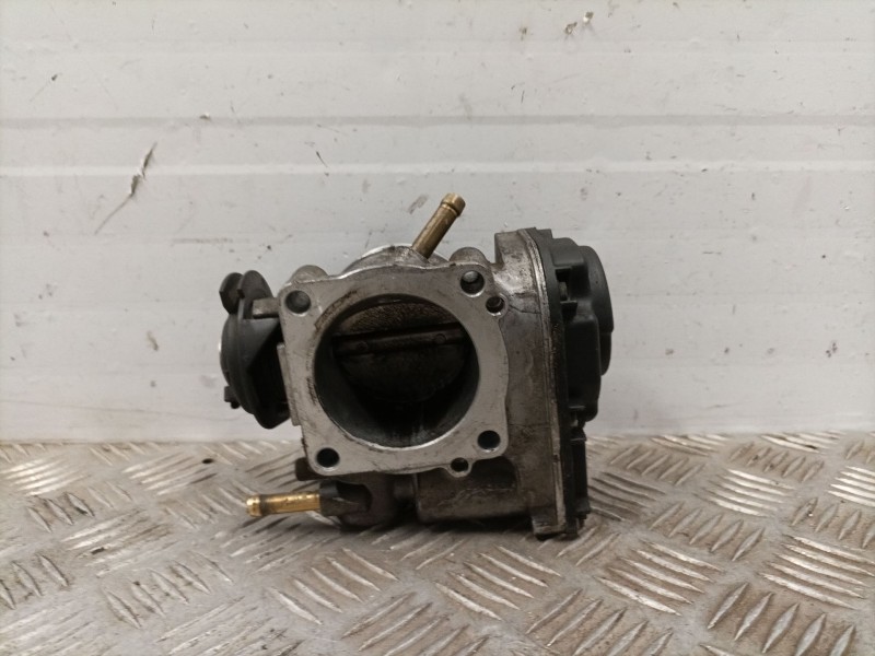 Recambio de caja mariposa para volkswagen golf iv berlina (1j1) referencia OEM IAM 06A133064J 408237111012 