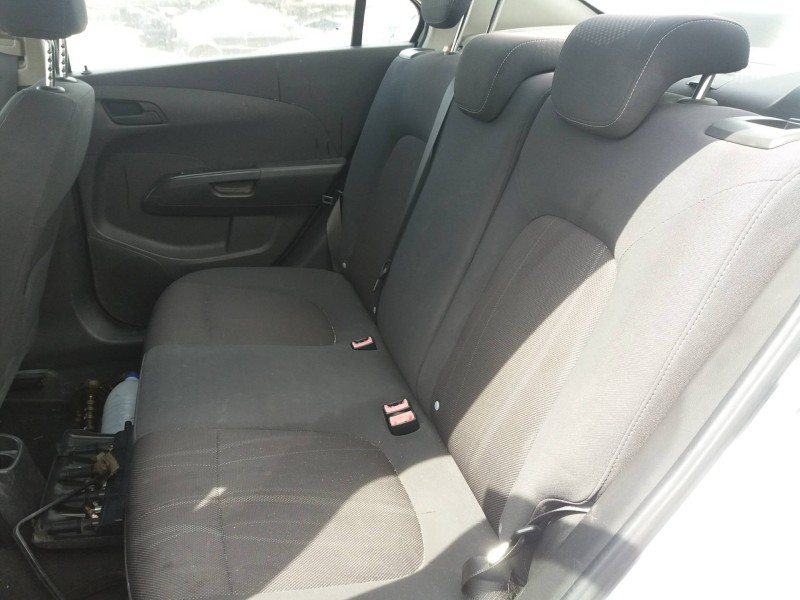 chevrolet aveo berlina hatchback 1.2 cat   |   0.11 - ... | 2011 | 86 cv / 63 kw del año 2011