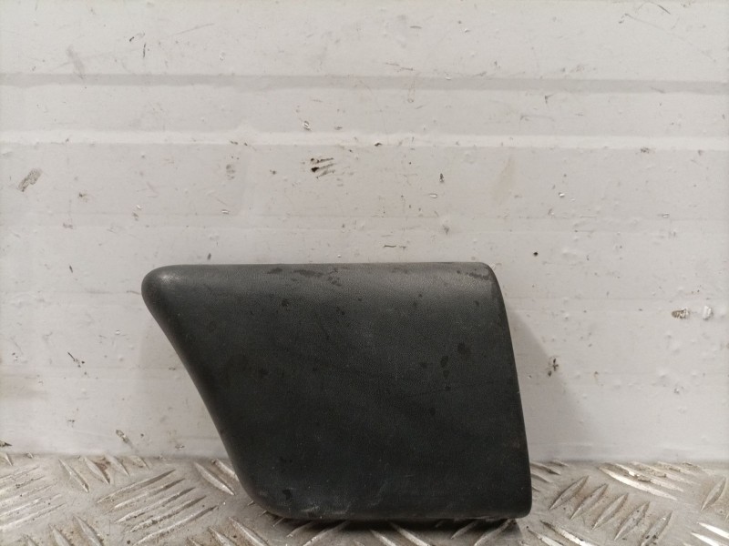 Recambio de moldura para citroen berlingo referencia OEM IAM 9620864277  