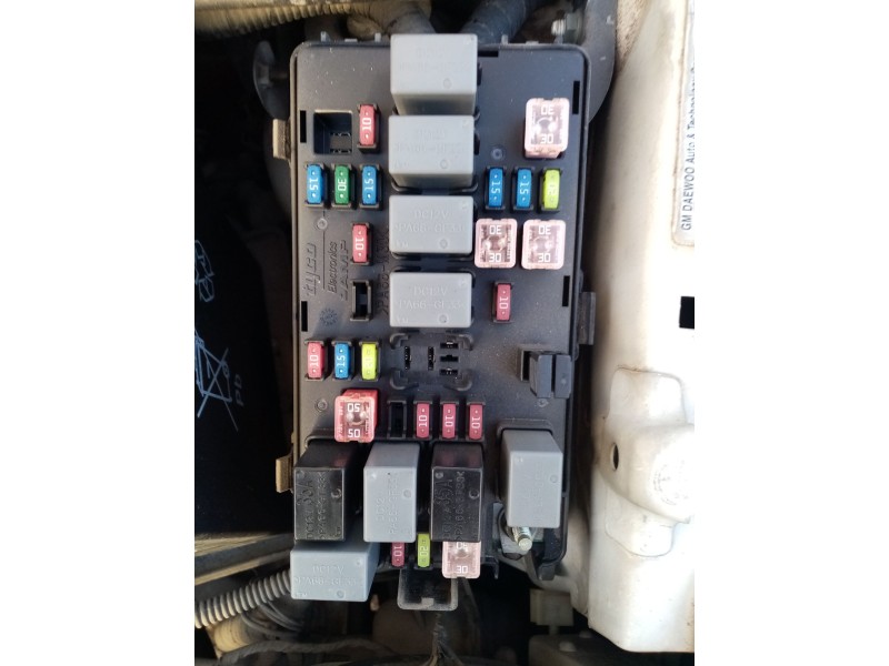 Recambio de caja reles / fusibles para chevrolet matiz referencia OEM IAM 96427973  