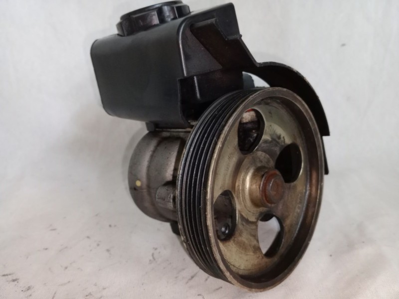 Recambio de bomba direccion para peugeot 206 berlina referencia OEM IAM 9638364580 26086355QK 