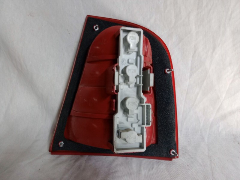 Recambio de piloto trasero izquierdo para skoda octavia berlina (1z3) 1.9 tdi referencia OEM IAM   