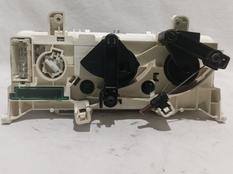 Recambio de mando calefaccion / aire acondicionado para renault clio ii fase ii (b/cb0) 1.2 referencia OEM IAM 8200147160  