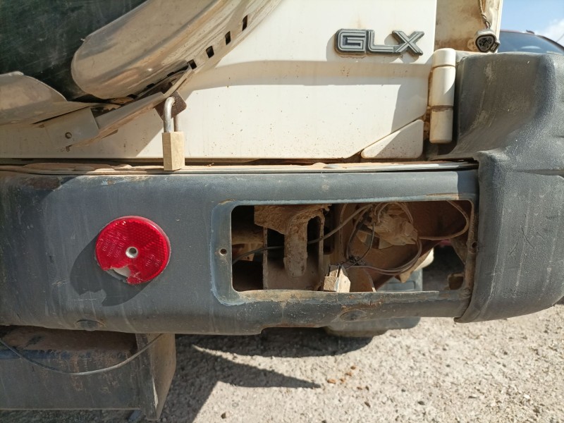 Recambio de paragolpes trasero para mitsubishi pajero referencia OEM IAM   