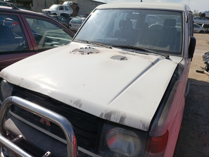 Recambio de capot para mitsubishi pajero referencia OEM IAM   