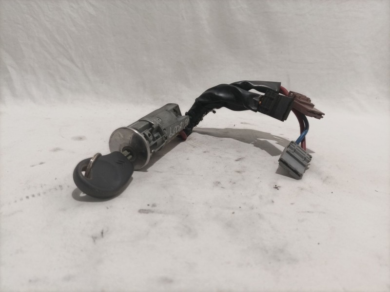 Recambio de conmutador de arranque para citroen saxo referencia OEM IAM   