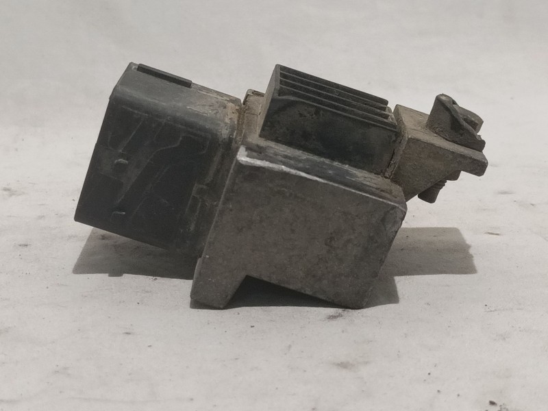 Recambio de caja precalentamiento para renault megane ii berlina 5p referencia OEM IAM 9640469680  