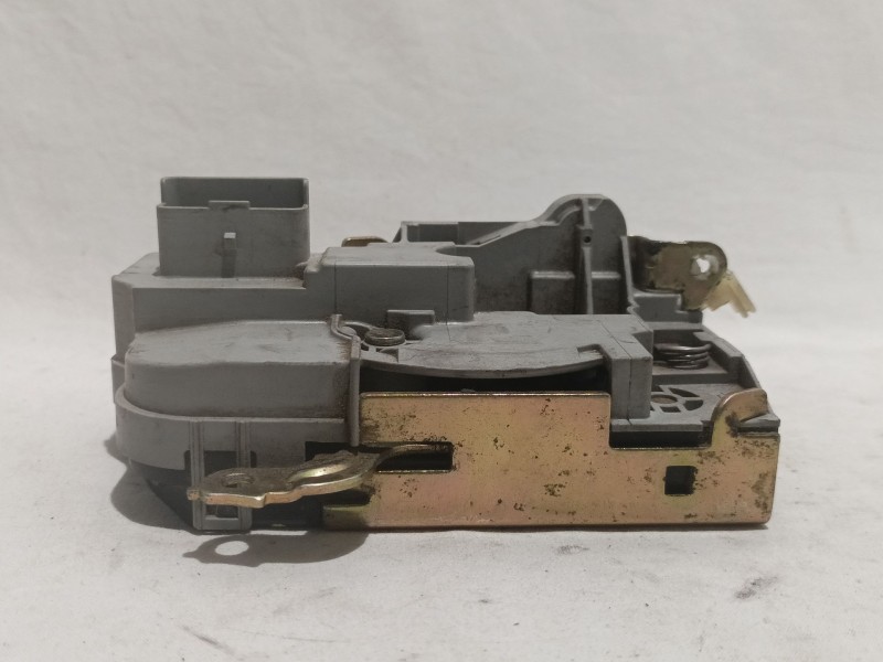 Recambio de cerradura puerta delantera derecha para citroen c5 berlina referencia OEM IAM   