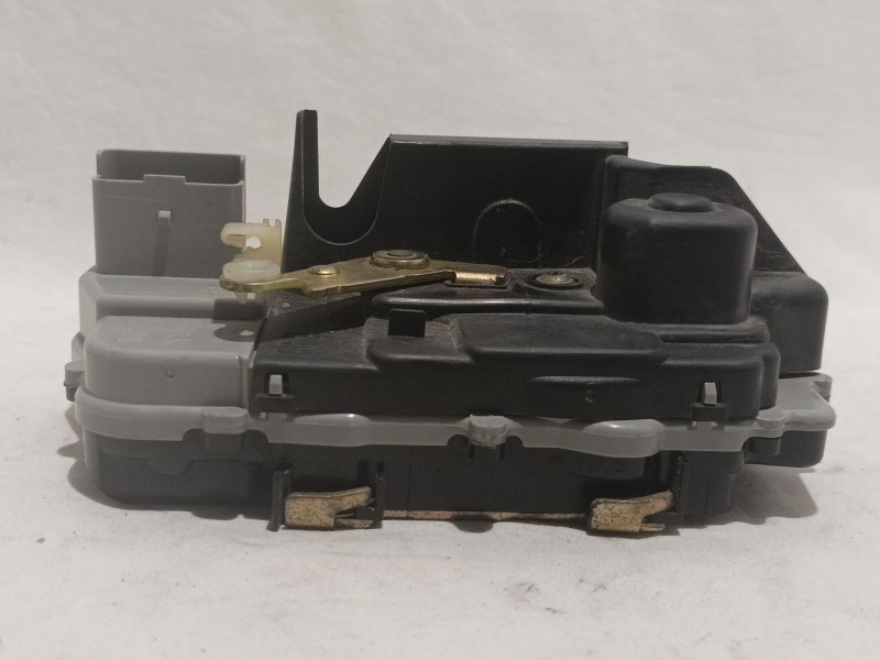 Recambio de cerradura puerta trasera derecha para citroen c5 berlina referencia OEM IAM   