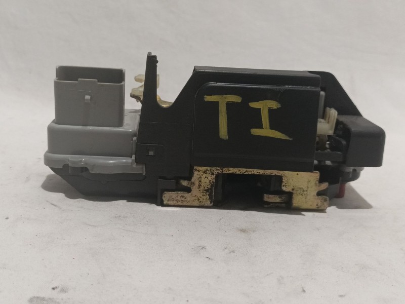 Recambio de cerradura puerta trasera izquierda para citroen c5 berlina referencia OEM IAM   