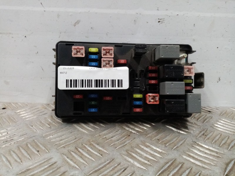Recambio de caja reles / fusibles para chevrolet matiz referencia OEM IAM 96427973  