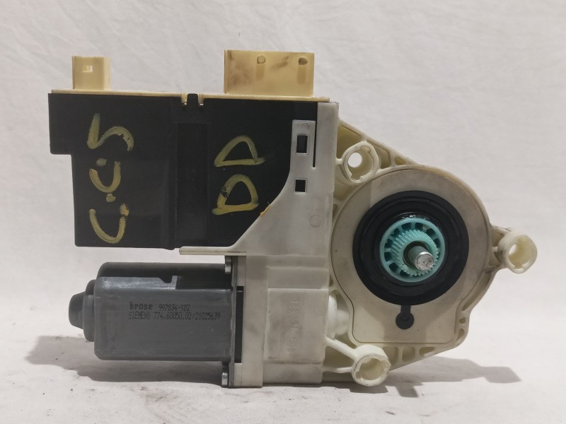 Recambio de motor elevalunas delantero derecho para citroen c5 berlina referencia OEM IAM 997834102  