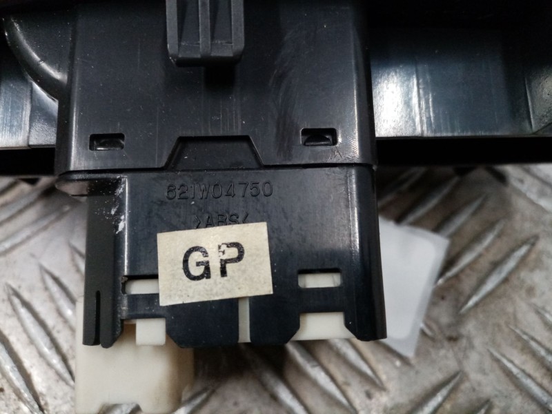 Recambio de maneta elevalunas delantera izquierda para chevrolet kalos referencia OEM IAM 621W04750  