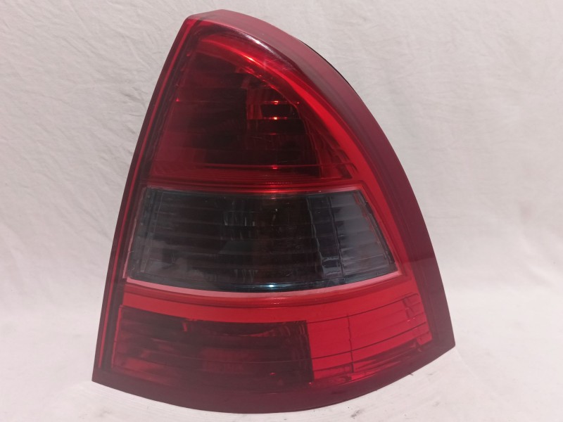 Recambio de piloto trasero derecho para citroen c5 berlina referencia OEM IAM 085521921R  