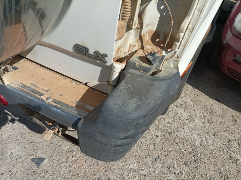 Recambio de puntera paragolpes trasera derecha para mitsubishi pajero referencia OEM IAM   