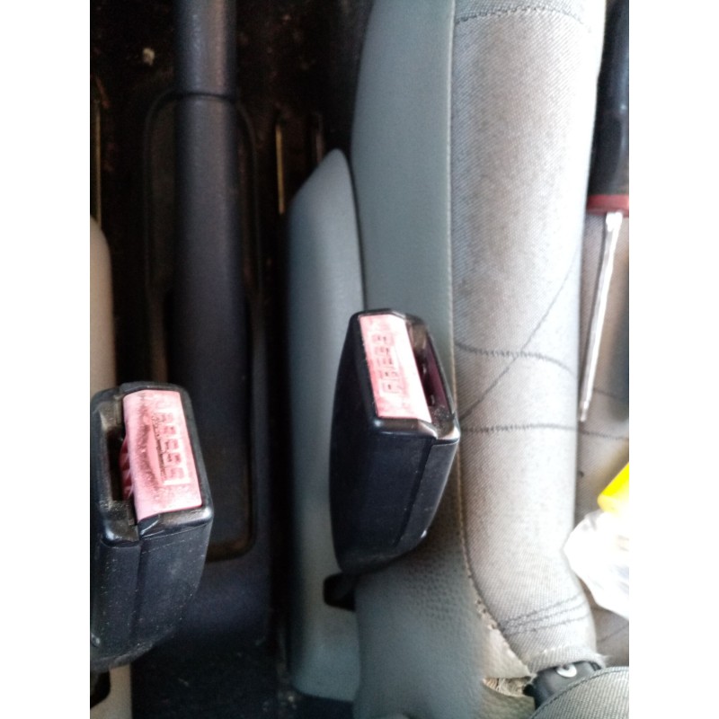 Recambio de pretensor airbag derecho para renault clio ii fase ii (b/cb0) referencia OEM IAM   