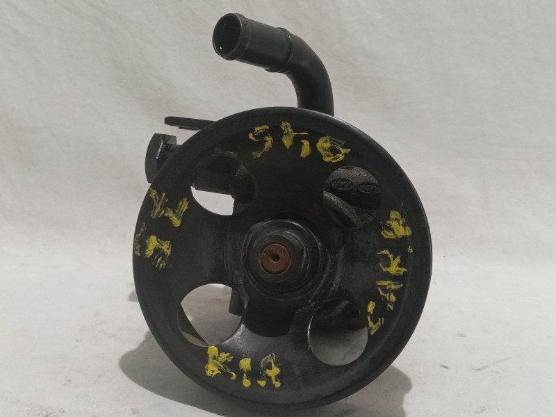 Recambio de bomba direccion para kia carens (un) referencia OEM IAM 571002G200  