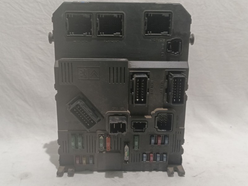 Recambio de caja reles / fusibles para peugeot 206 berlina referencia OEM IAM 9652474780 S118085220 