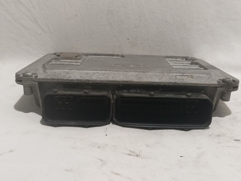 Recambio de centralita motor uce para seat ibiza (6l1) stella referencia OEM IAM 5WP4012104 03E906033D 