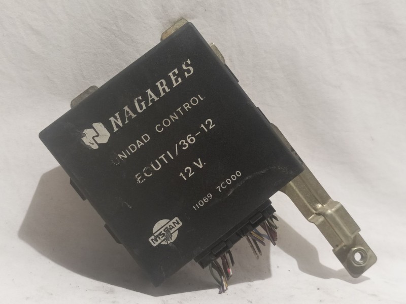 Recambio de modulo electronico para nissan serena (c23m) 2.3 diesel referencia OEM IAM 110697C000  