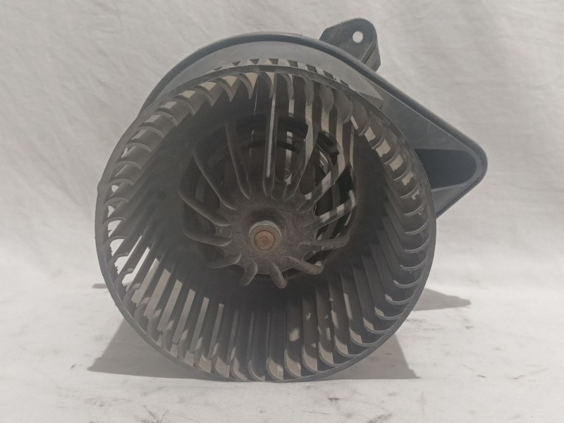 Recambio de ventilador calefaccion para nissan primastar (x83) 1.9 dci diesel cat referencia OEM IAM 2761400QAD  