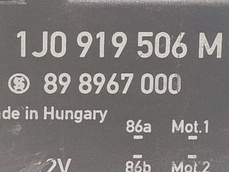 Recambio de caja precalentamiento para volkswagen polo berlina (6n2) 1.0 referencia OEM IAM 898967000 1J0919506M 