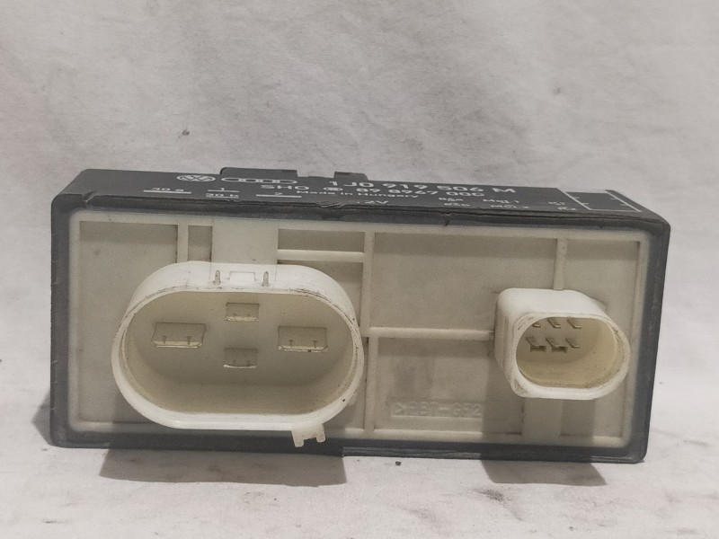 Recambio de caja precalentamiento para volkswagen polo berlina (6n2) 1.0 referencia OEM IAM 898967000 1J0919506M 