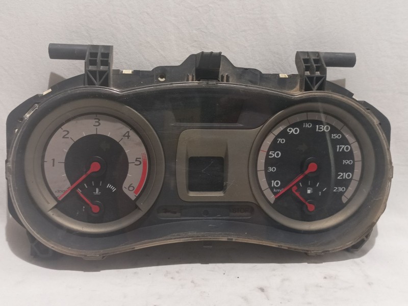 Recambio de cuadro instrumentos para renault clio iii referencia OEM IAM 8200343563  