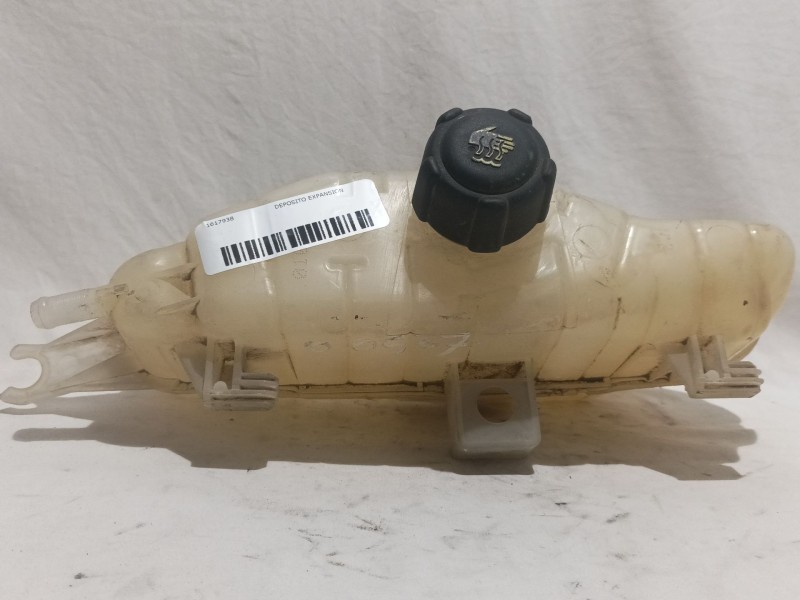 Recambio de deposito expansion para renault clio iii referencia OEM IAM 8200149742  