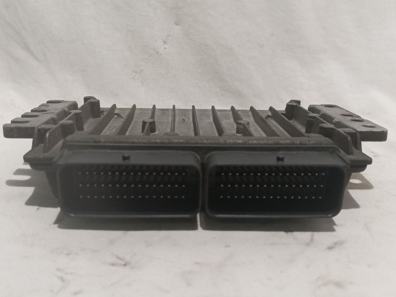 Recambio de centralita motor uce para citroen c3 referencia OEM IAM S110030018 7700114850 